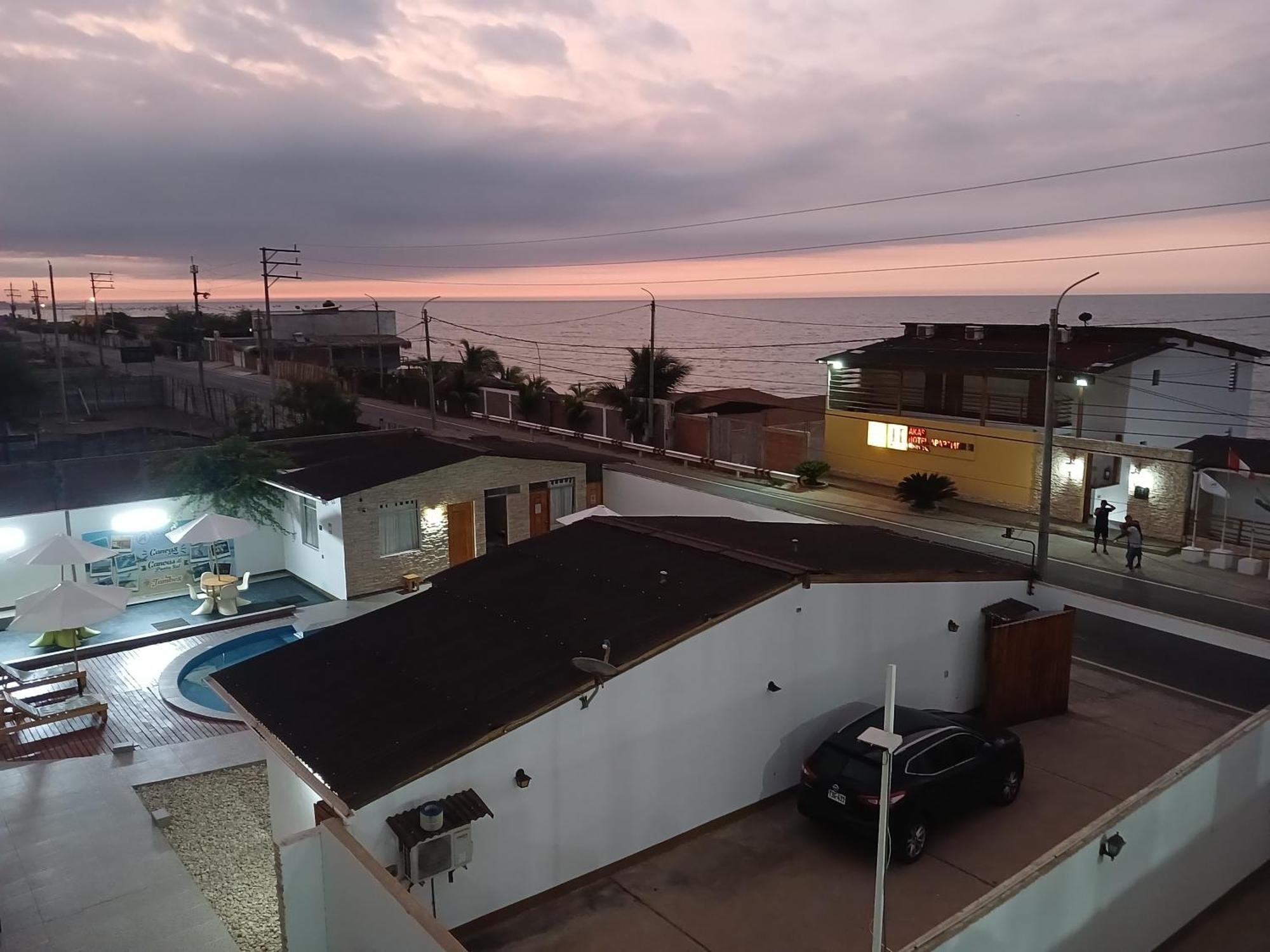 Akas Hotel Apartamentos Canoas de Punta Sal Exterior photo